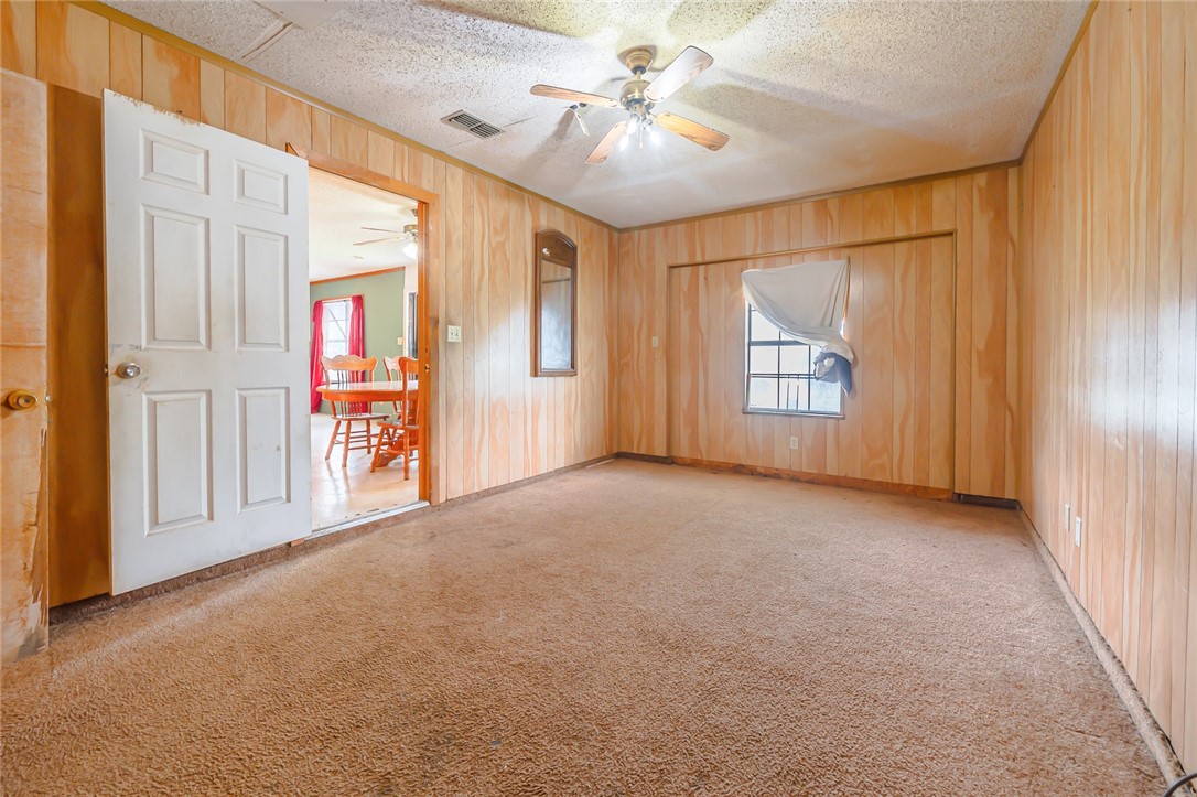 206 S Minneapolis St Property Photo 17