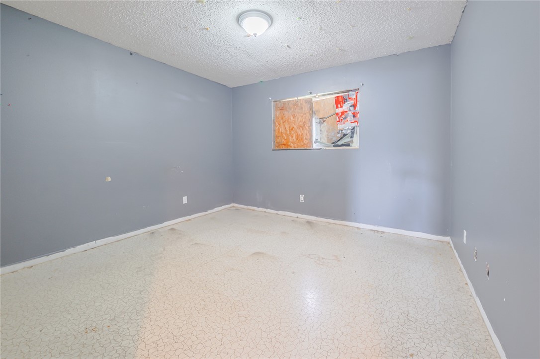 206 S Minneapolis St Property Photo 20