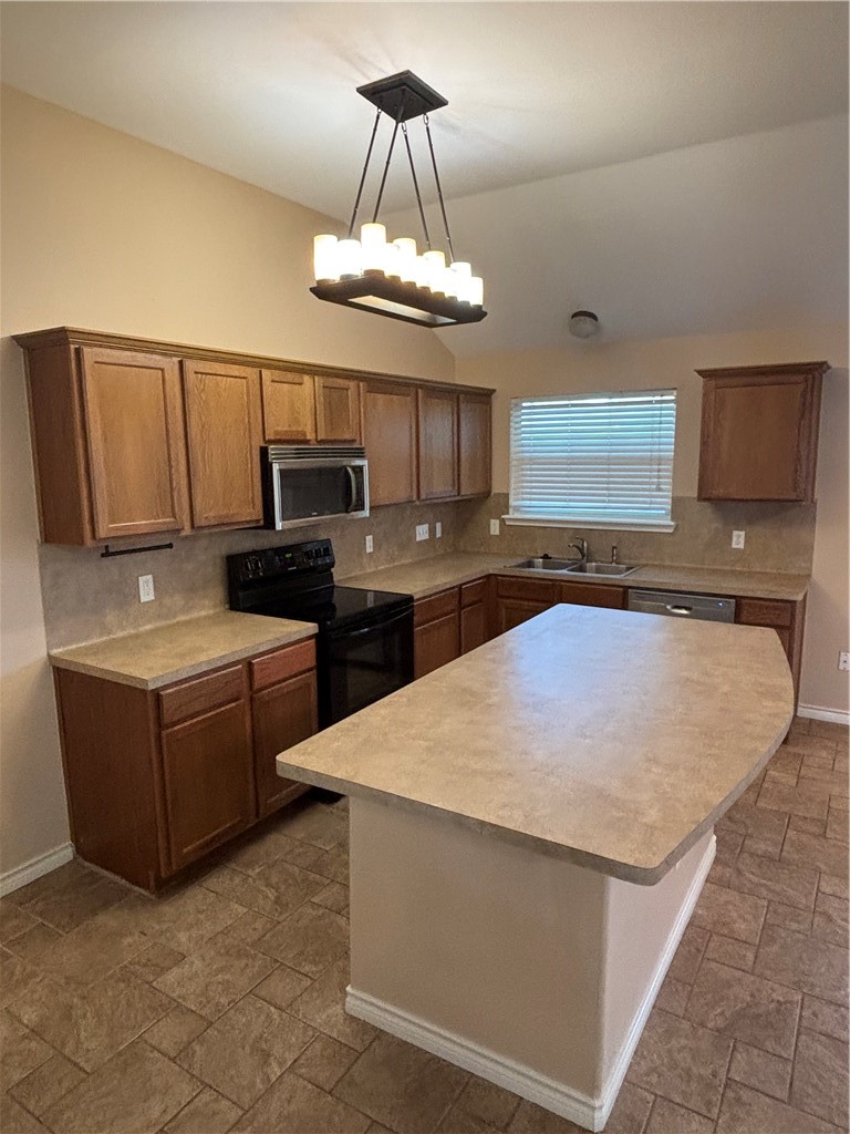 2337 Nautical Wind Dr Property Photo 3