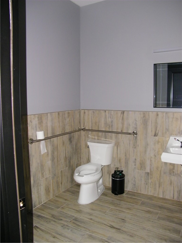 4706 Corona Dr 103 Property Photo 6