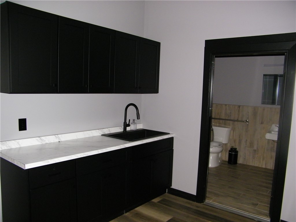 4706 Corona Dr 103 Property Photo 7
