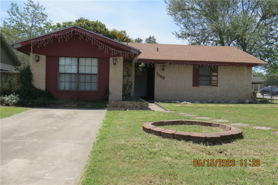 1100 E Gramman St Property Photo 1