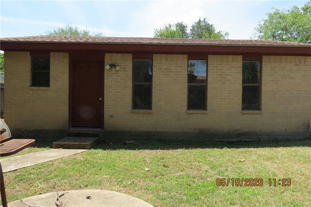 1100 E Gramman St Property Photo 4