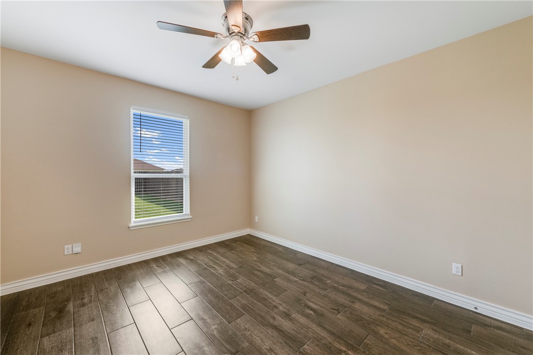 7730 Sophia Dr Property Photo 26