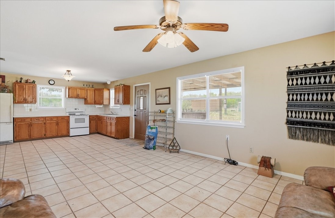 731 County Road 325 Property Photo 3