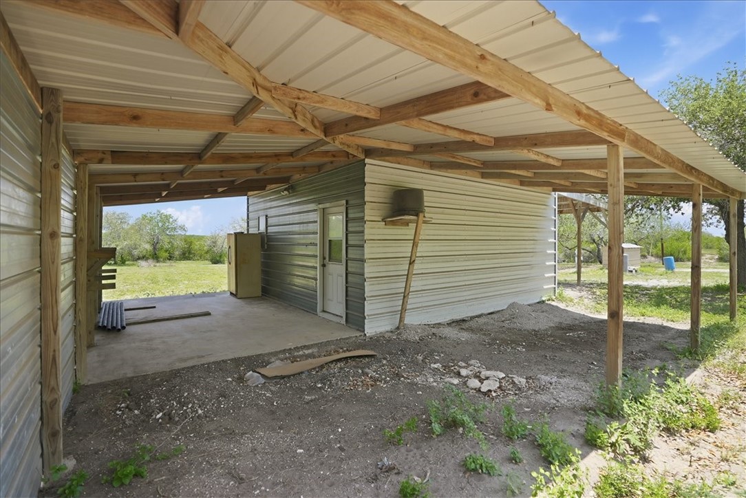 731 County Road 325 Property Photo 17