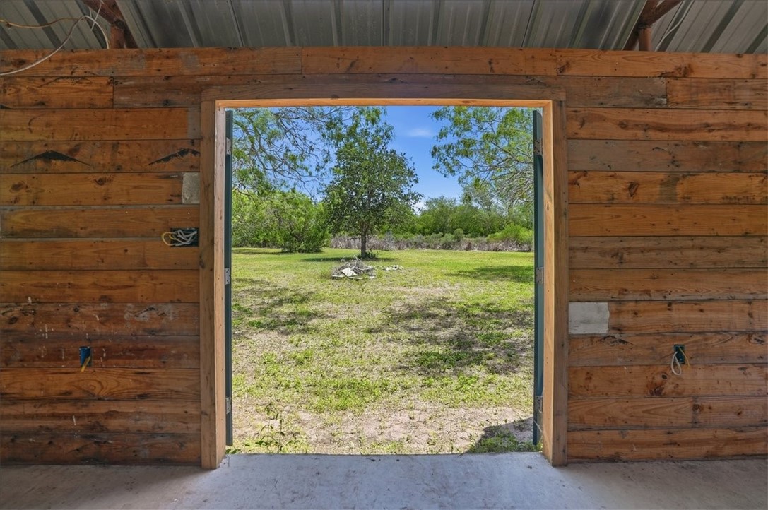 731 County Road 325 Property Photo 23