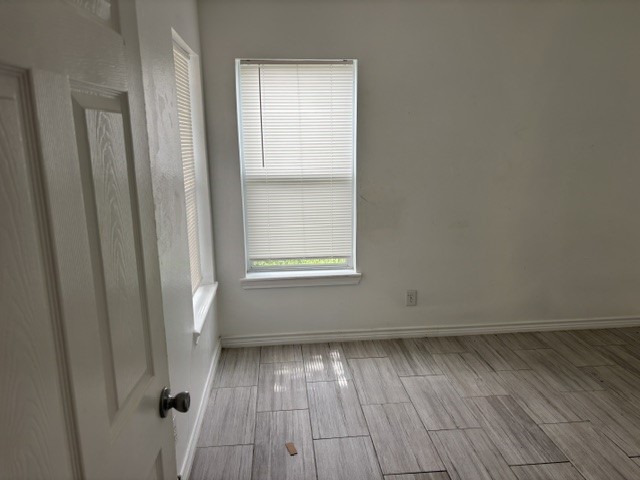 529 Frances St Property Photo 6