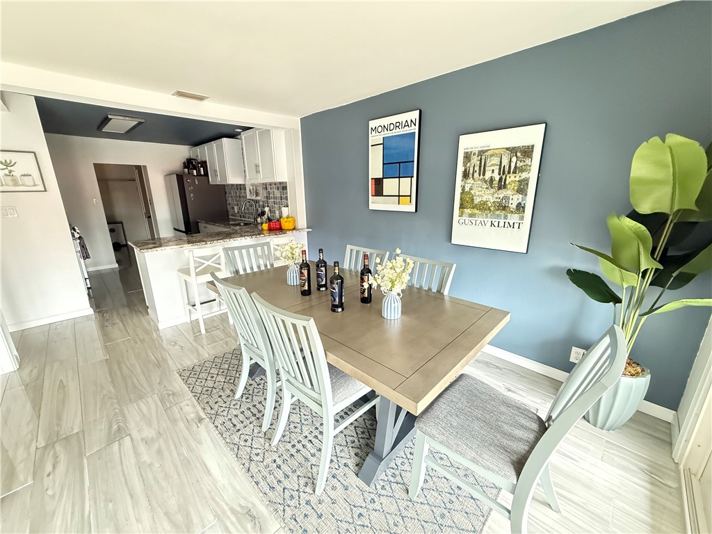 4270 Ocean Dr 15 Property Photo 12