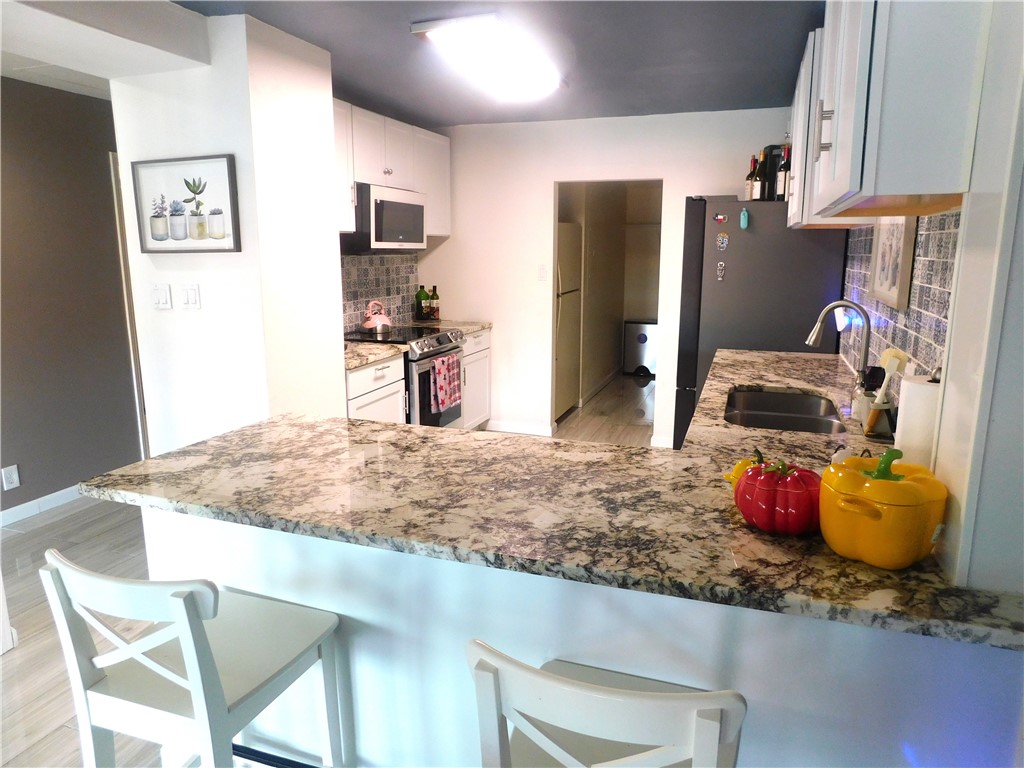 4270 Ocean Dr 15 Property Photo 13