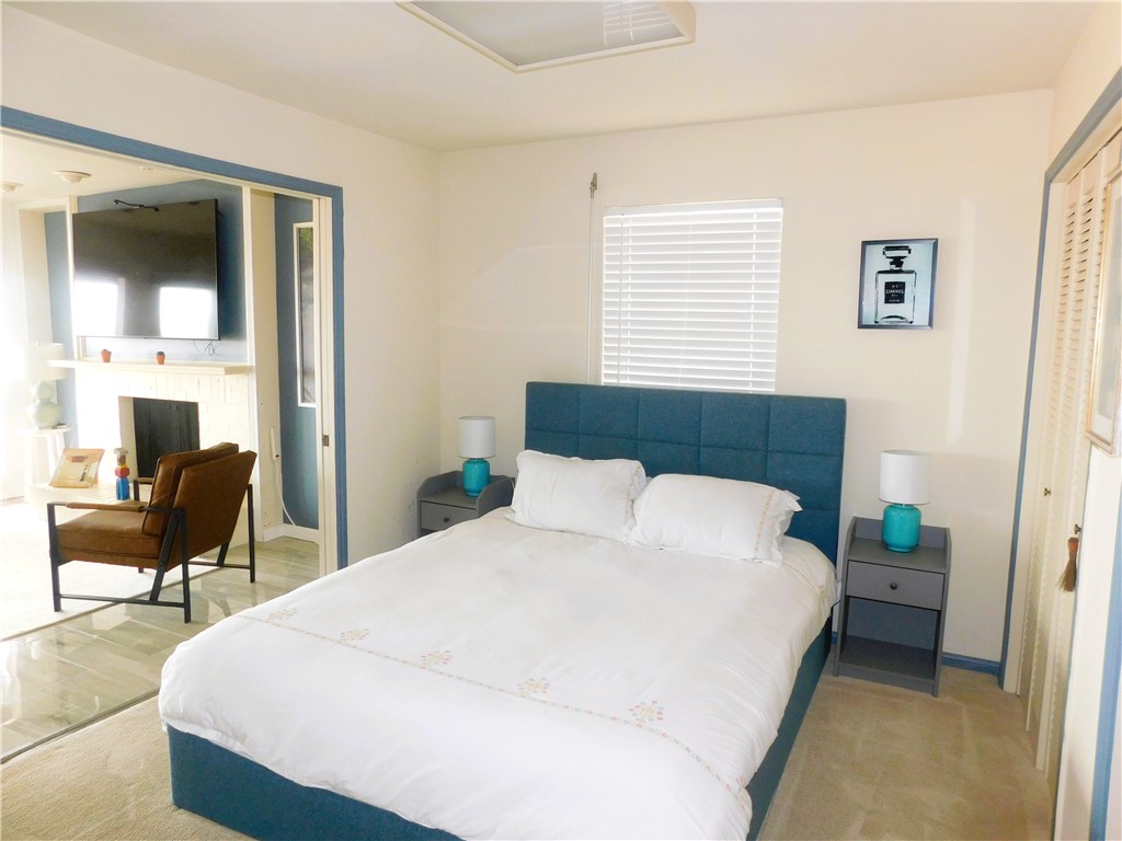 4270 Ocean Dr 15 Property Photo 18