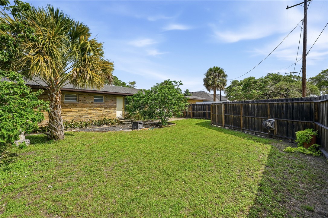 1059 S Mccampbell St Property Photo 35