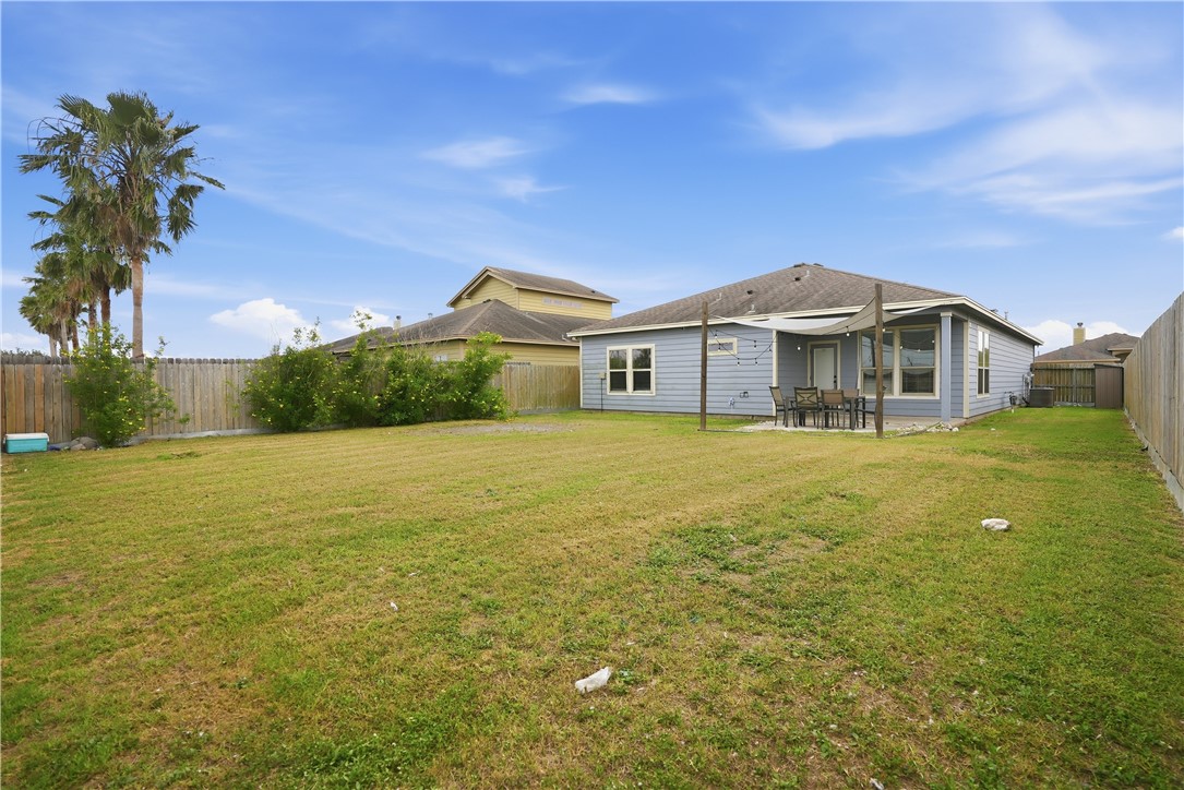 7658 Sable Creek Dr Property Photo 23