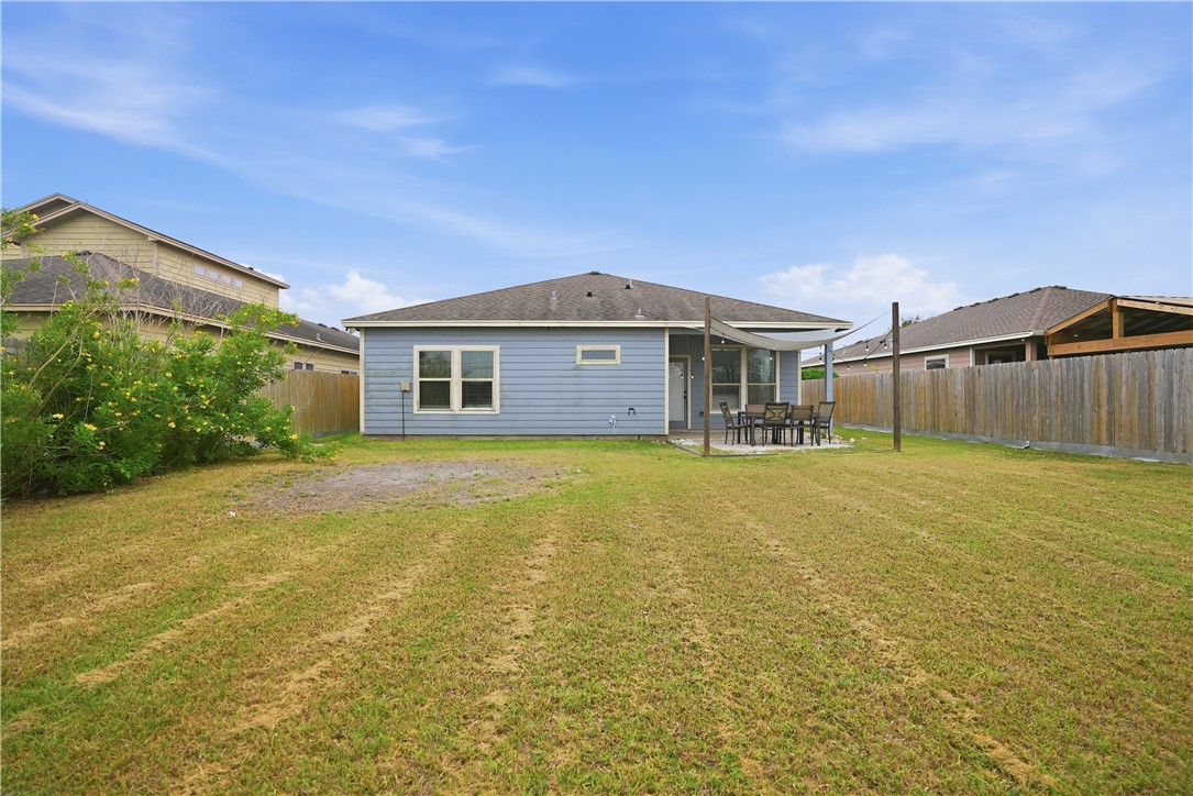 7658 Sable Creek Dr Property Photo 24
