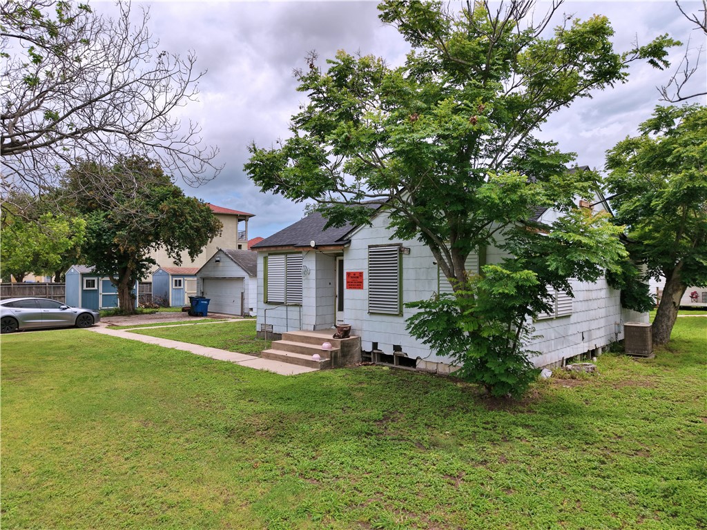 2222 N Padre Island Dr Property Photo 13