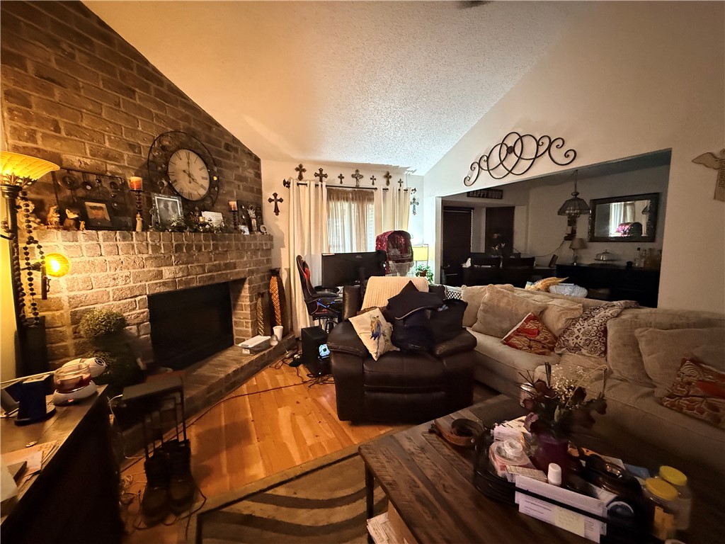 4406 Squaw Pass Ct Property Photo 3