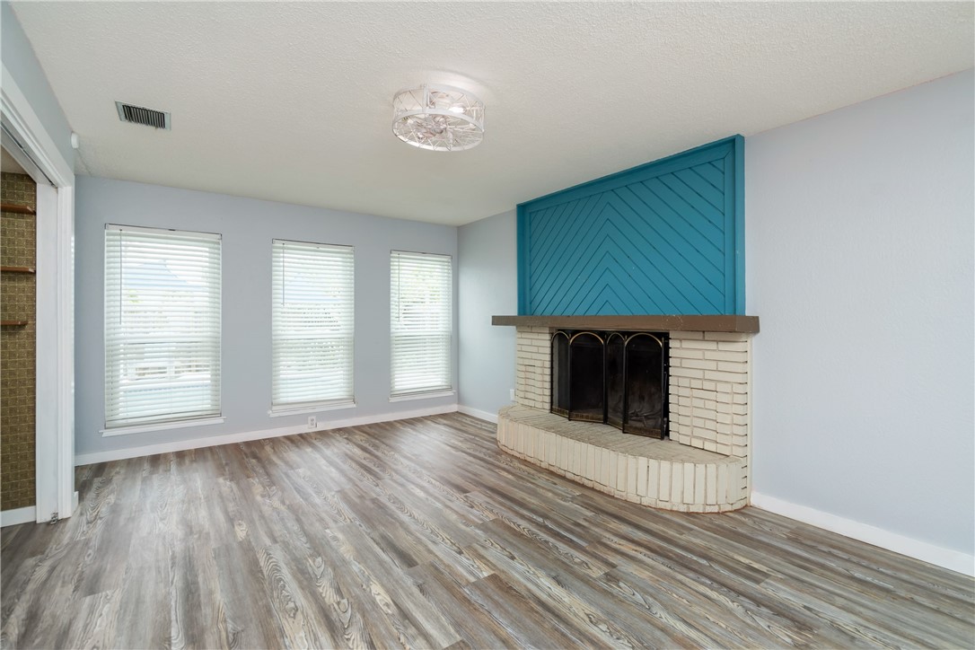 13801 Suntan Ave Property Photo 5