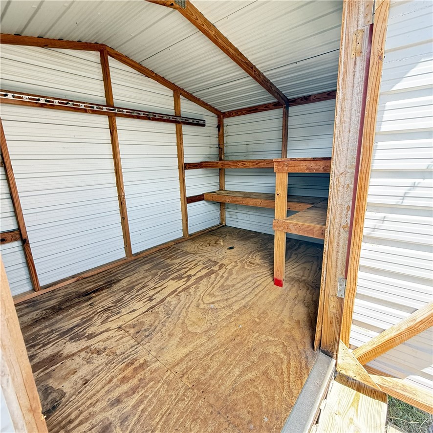 2245 Ivy Dr Property Photo 10