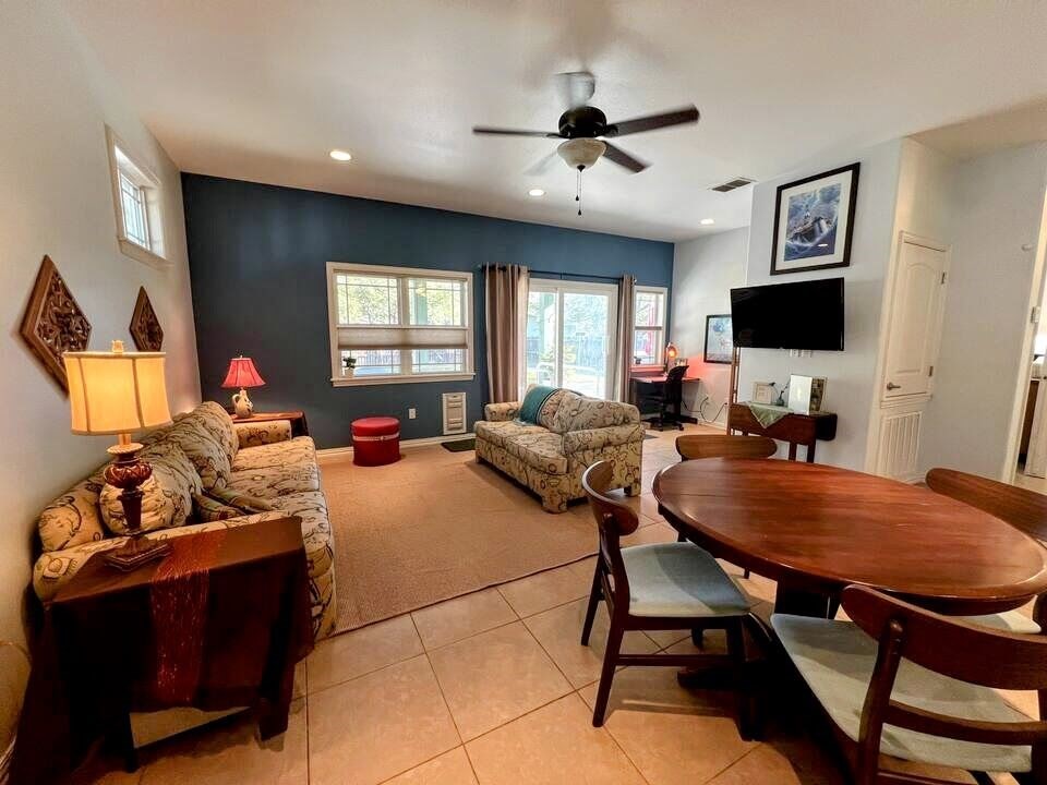 1614 Hardee St Property Photo 4