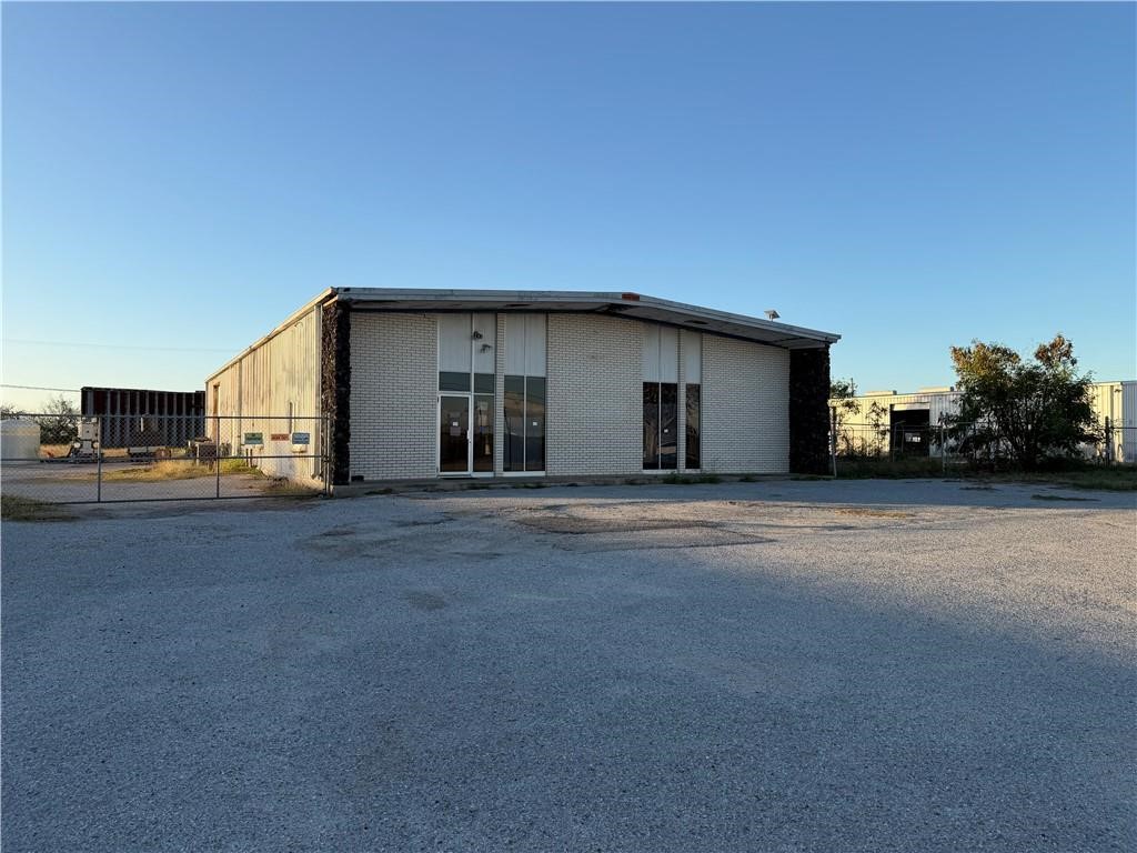 6704 Ranger Ave Property Photo 1
