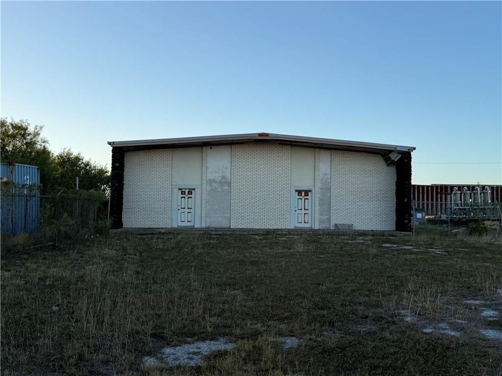 6704 Ranger Ave Property Photo 2