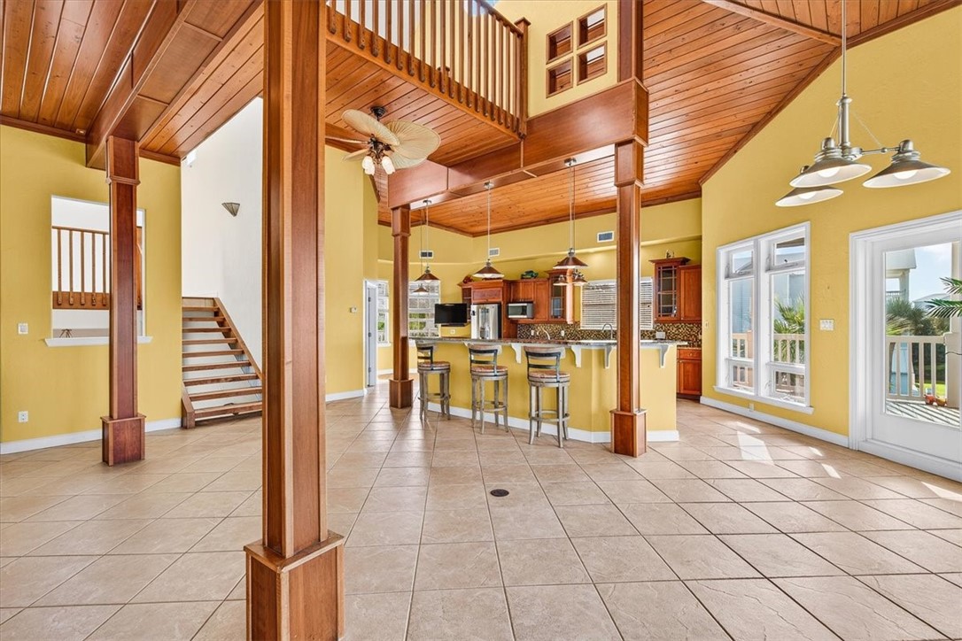 220 Keewaydin Property Photo 6