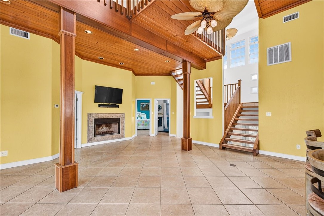 220 Keewaydin Property Photo 7