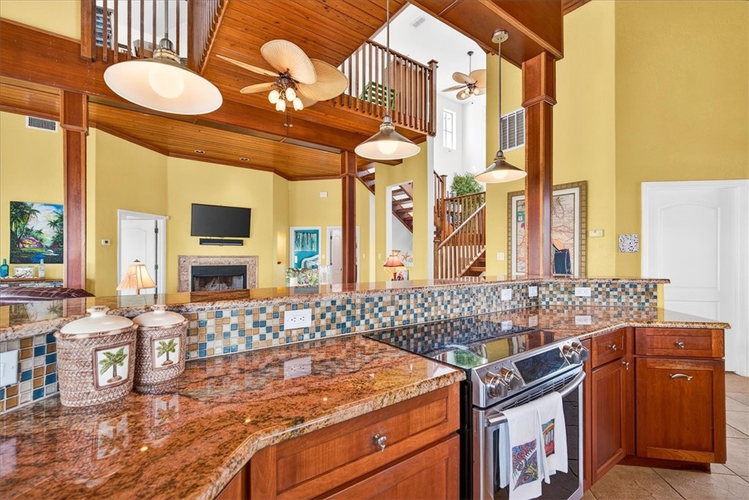 220 Keewaydin Property Photo 10