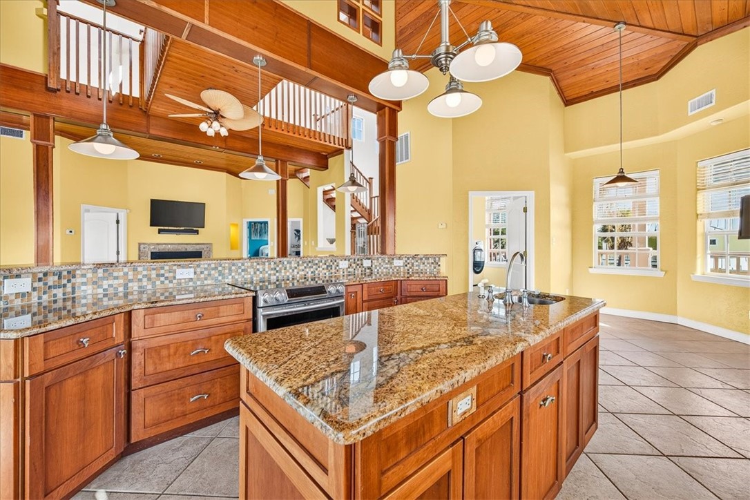 220 Keewaydin Property Photo 11