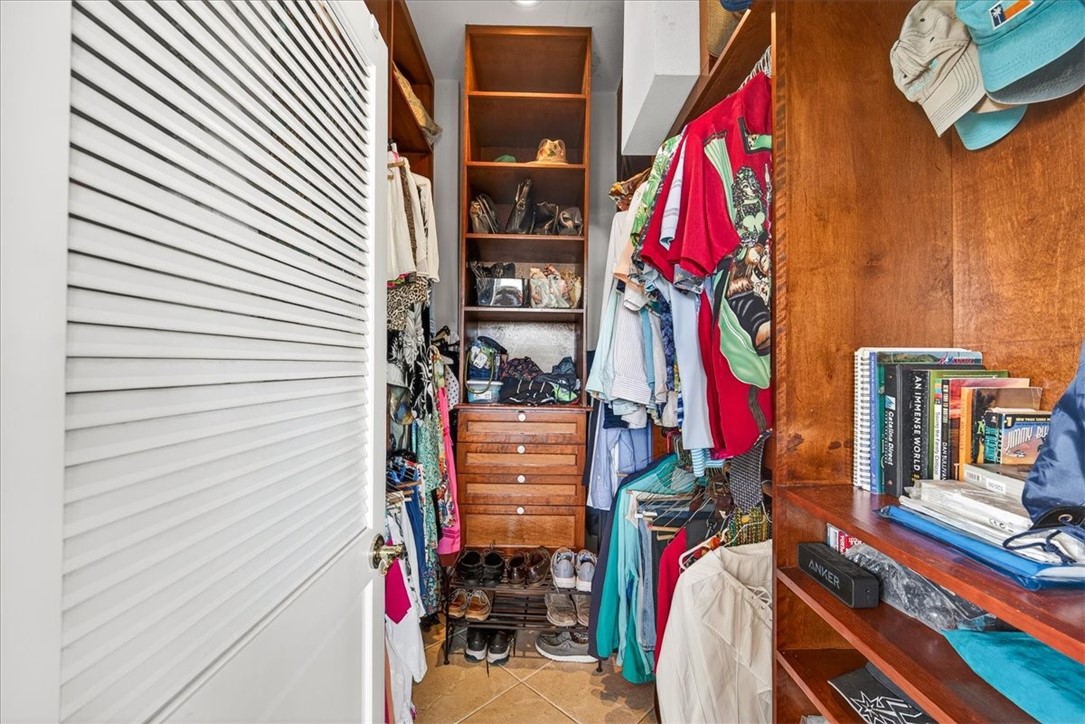 220 Keewaydin Property Photo 18