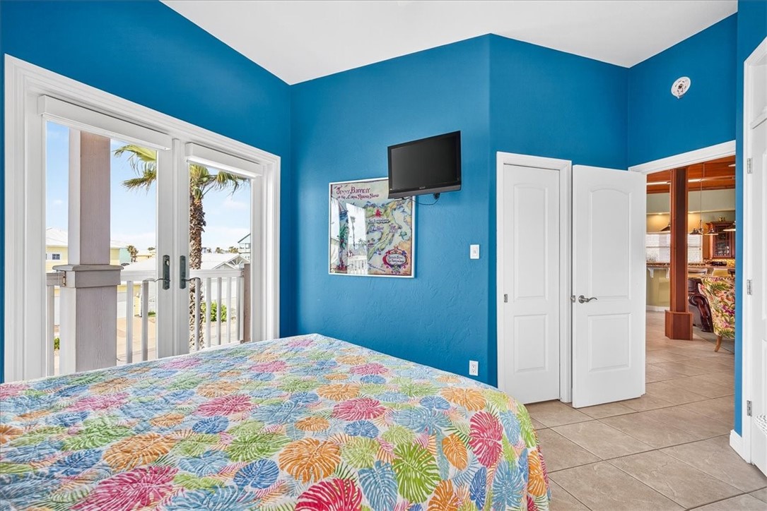 220 Keewaydin Property Photo 20