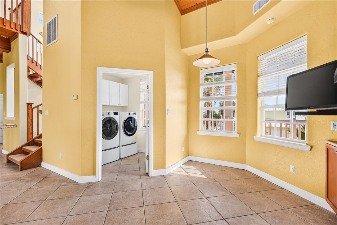 220 Keewaydin Property Photo 20