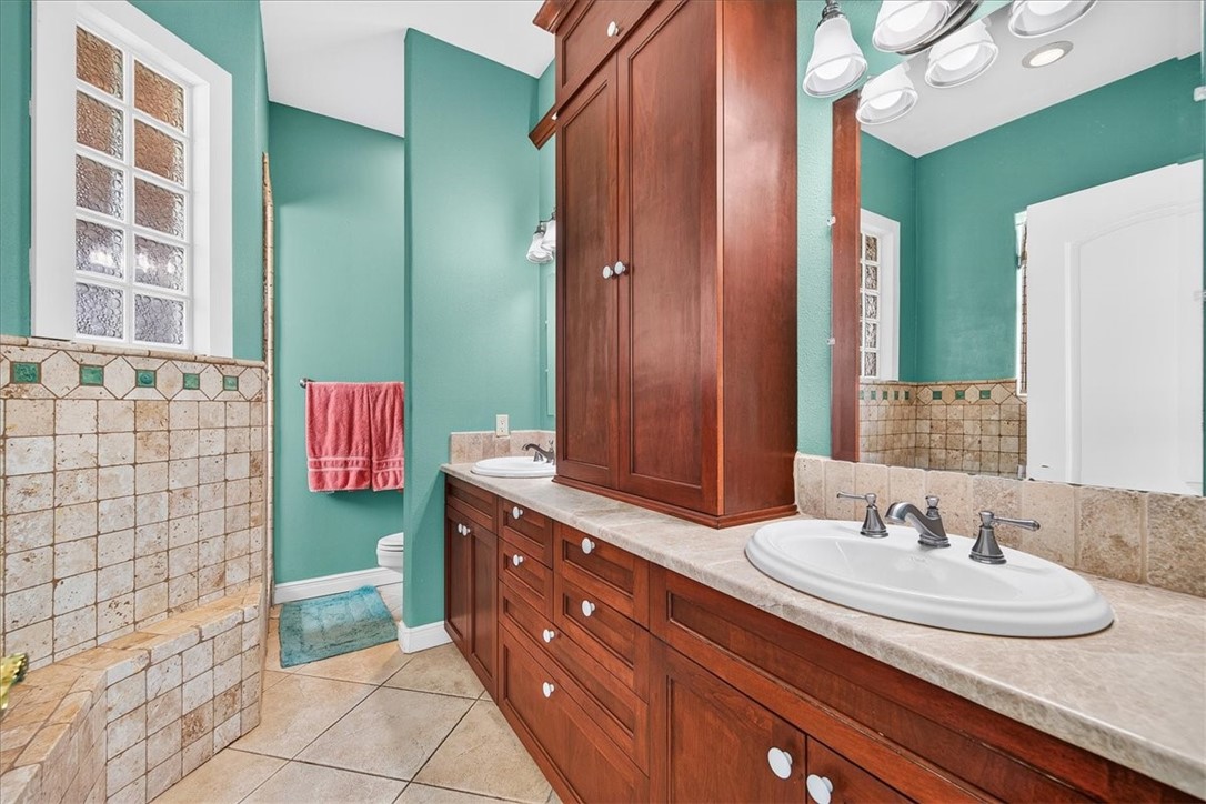 220 Keewaydin Property Photo 25