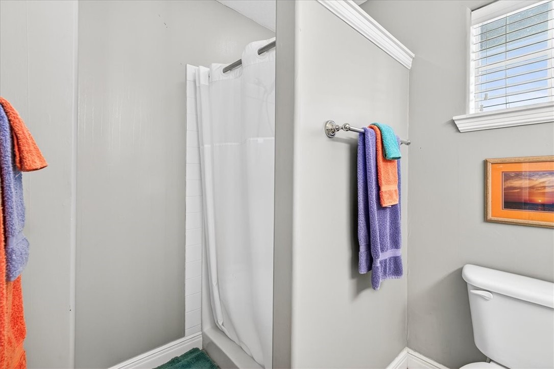 220 Keewaydin Property Photo 26