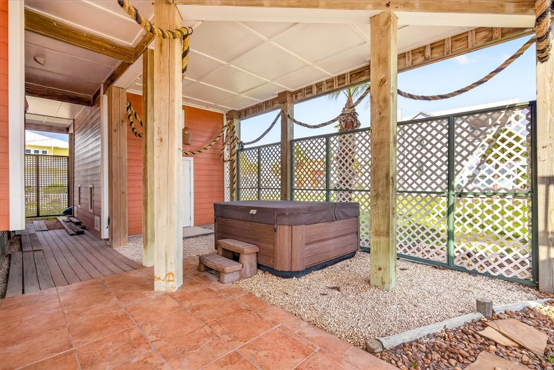 220 Keewaydin Property Photo 33