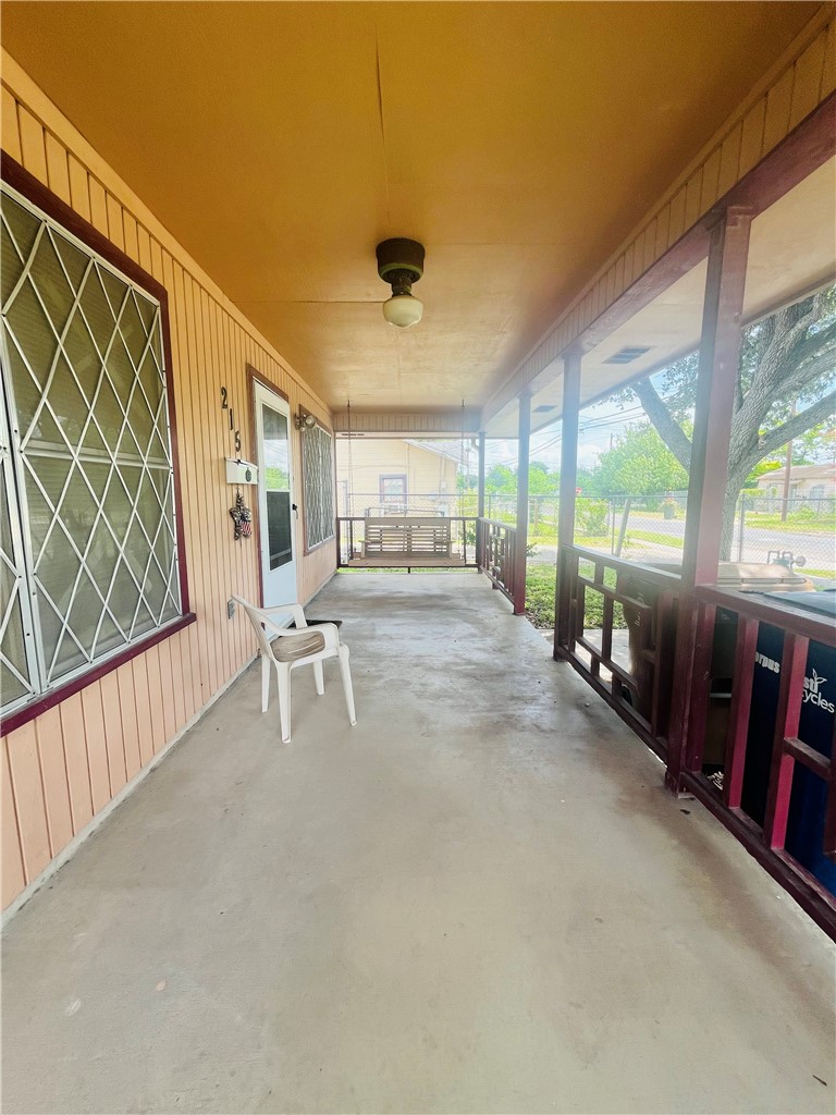 215 Hiawatha Property Photo 4