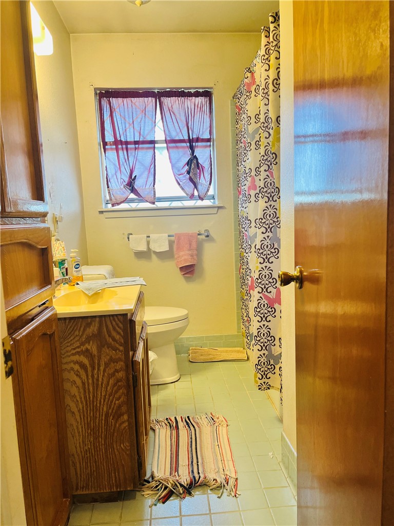 215 Hiawatha Property Photo 11