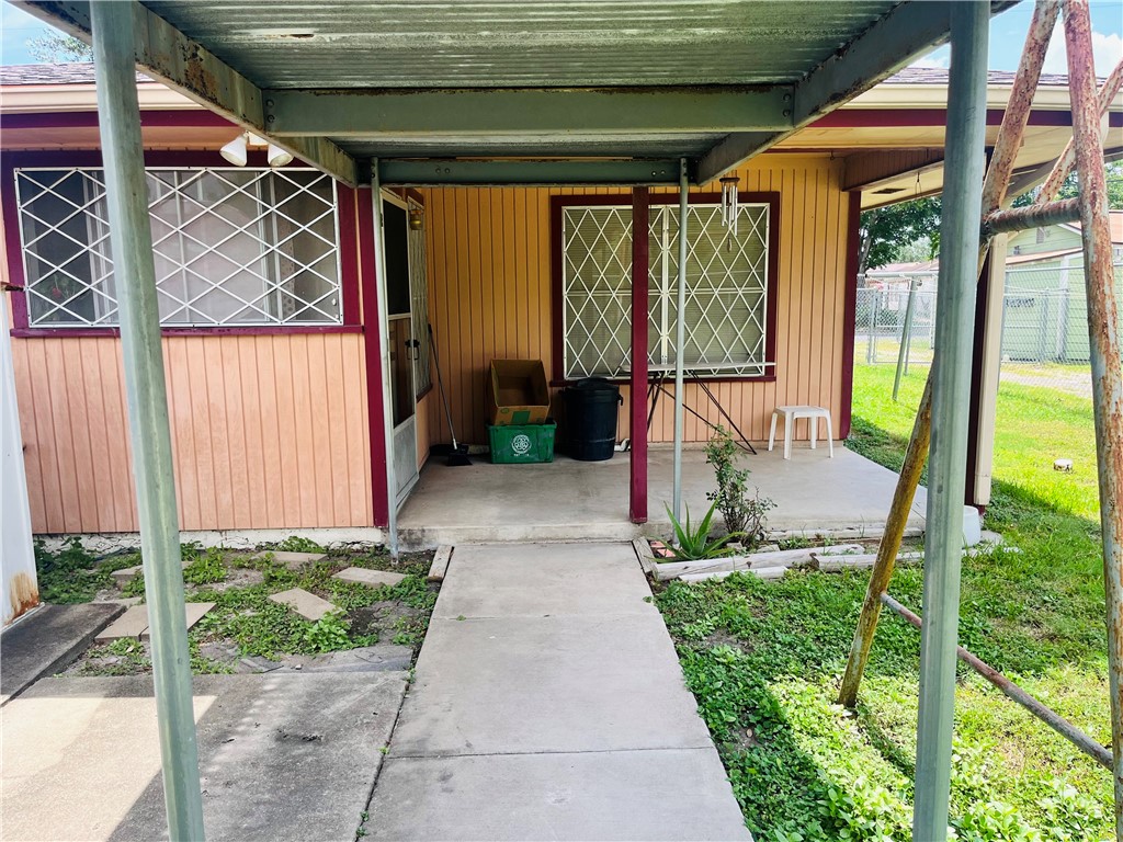215 Hiawatha Property Photo 14