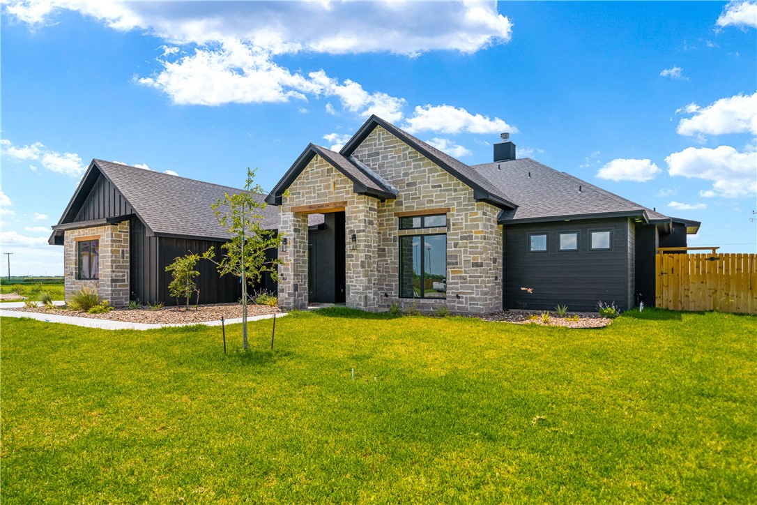 1526 Mariposa Ranch Dr Property Photo 3