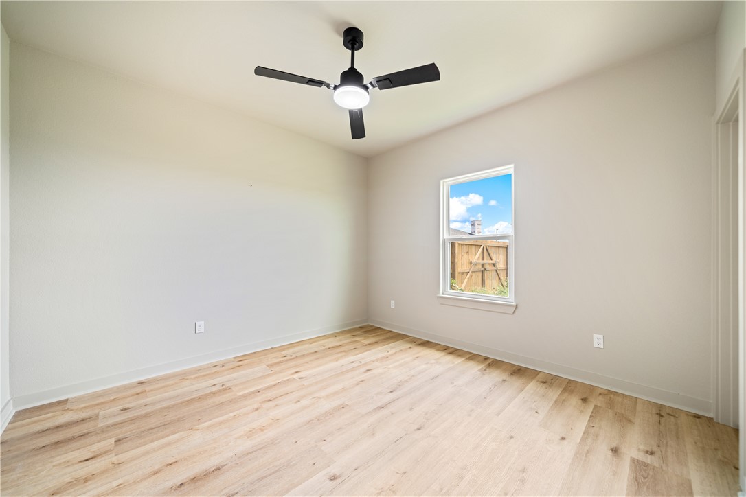 1526 Mariposa Ranch Dr Property Photo 27
