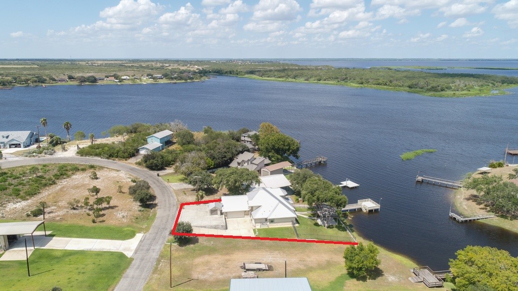 257 Carmel Dr Property Photo 1
