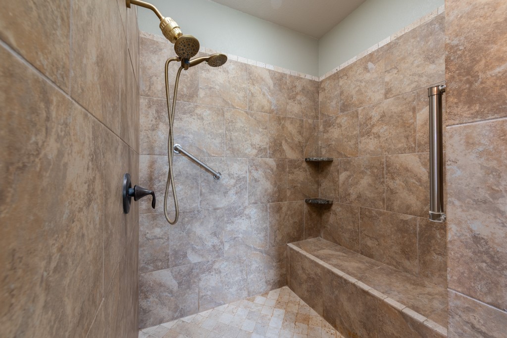 257 Carmel Dr Property Photo 18