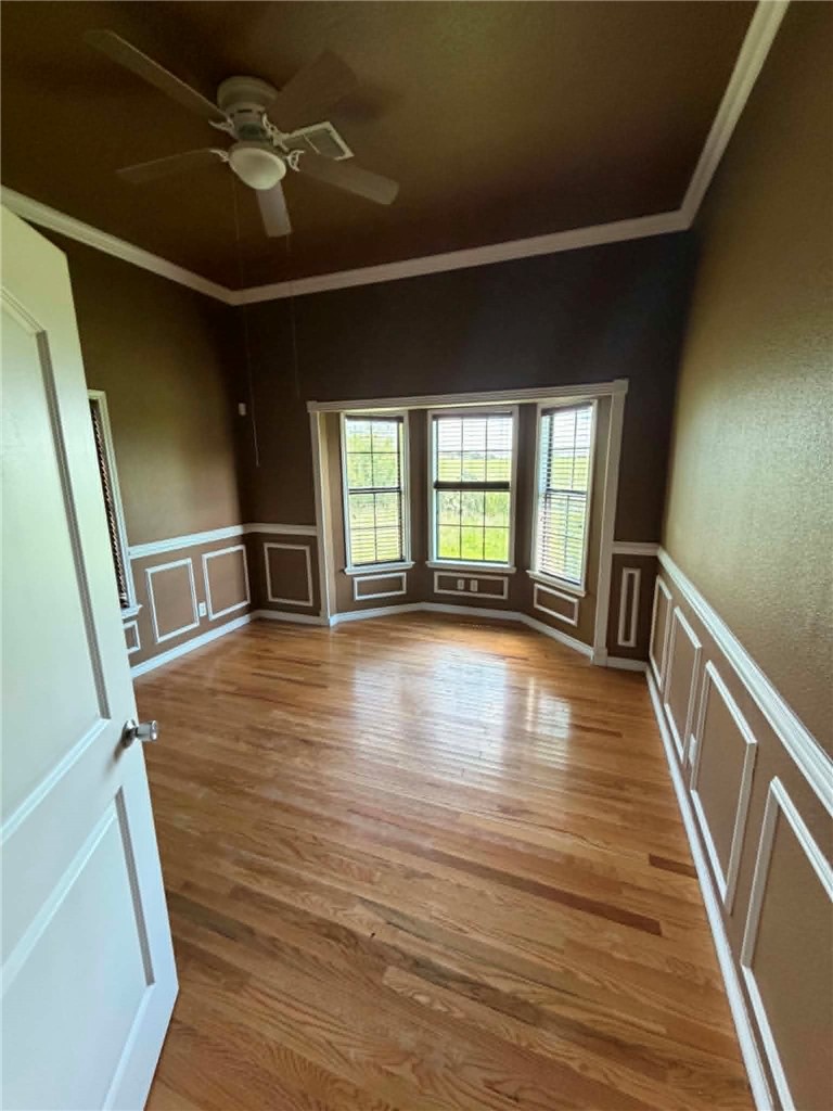 726 N Avenue B Property Photo 7