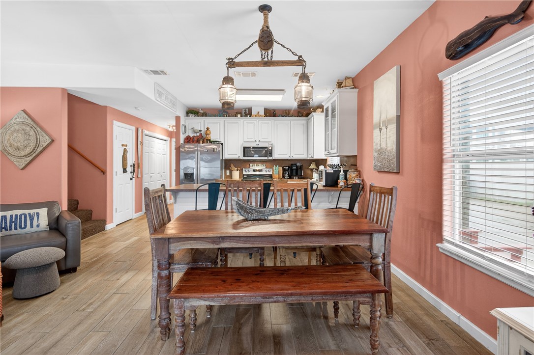 141 Mustang Royale Property Photo 10