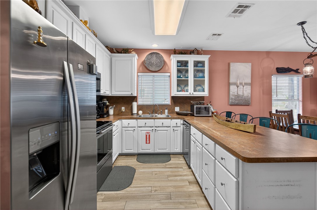 141 Mustang Royale Property Photo 14