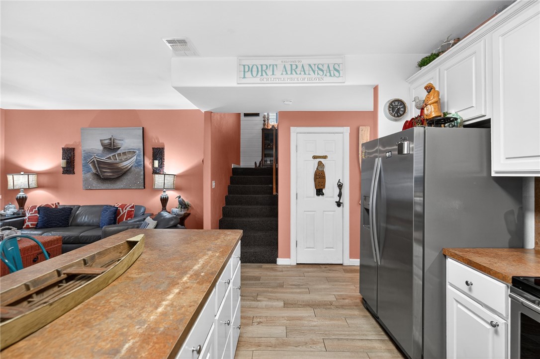 141 Mustang Royale Property Photo 15
