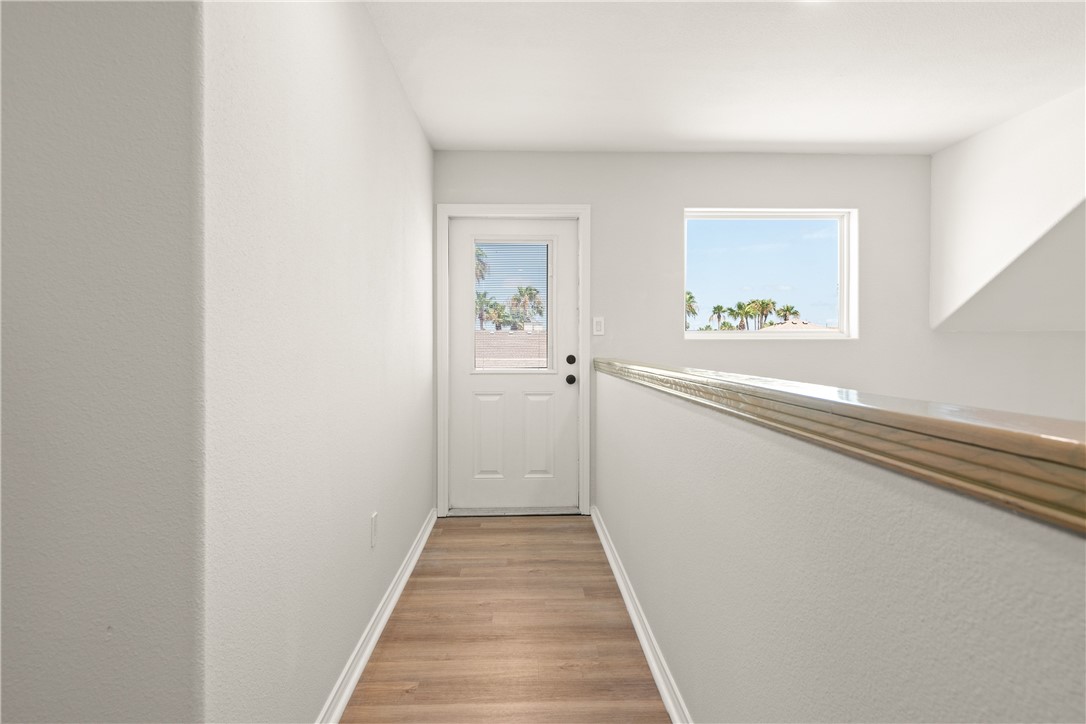 650 S Bay St Property Photo 31