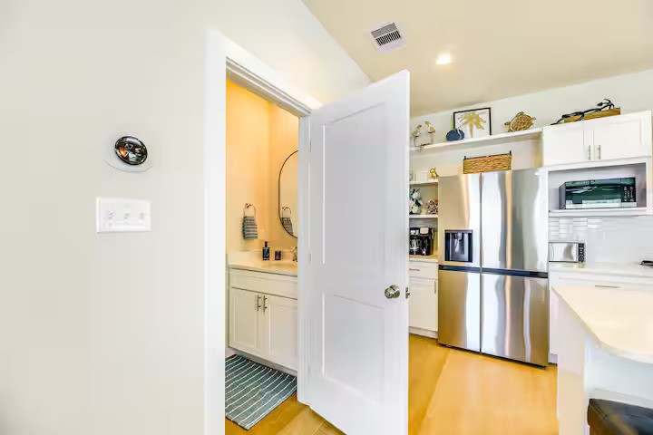 434 Oleander St 11 Property Photo 10