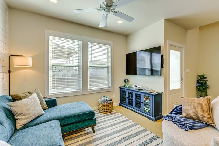 434 Oleander St 11 Property Photo 28