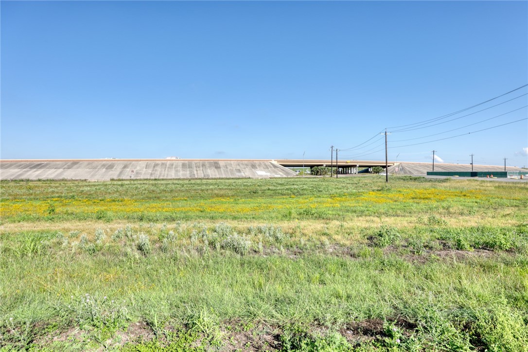 0 Crosstown Expy Property Photo 1